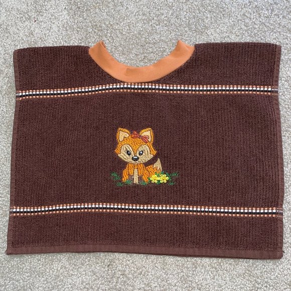 NWOT BAby Towel Bibs Embroidered 2 Pk Age 1-5 - Picture 4 of 5